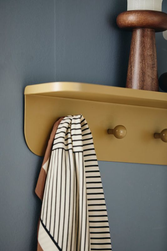 Nordal TURDA hylla med krokar - grön