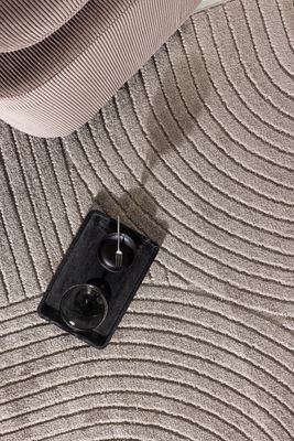 Venture Home Vince Matta