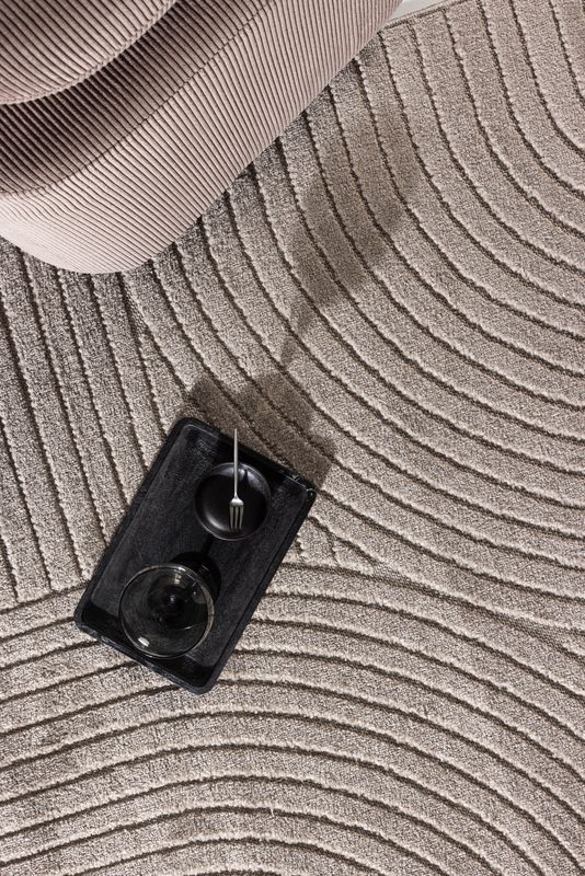 Venture Home Vince Matta