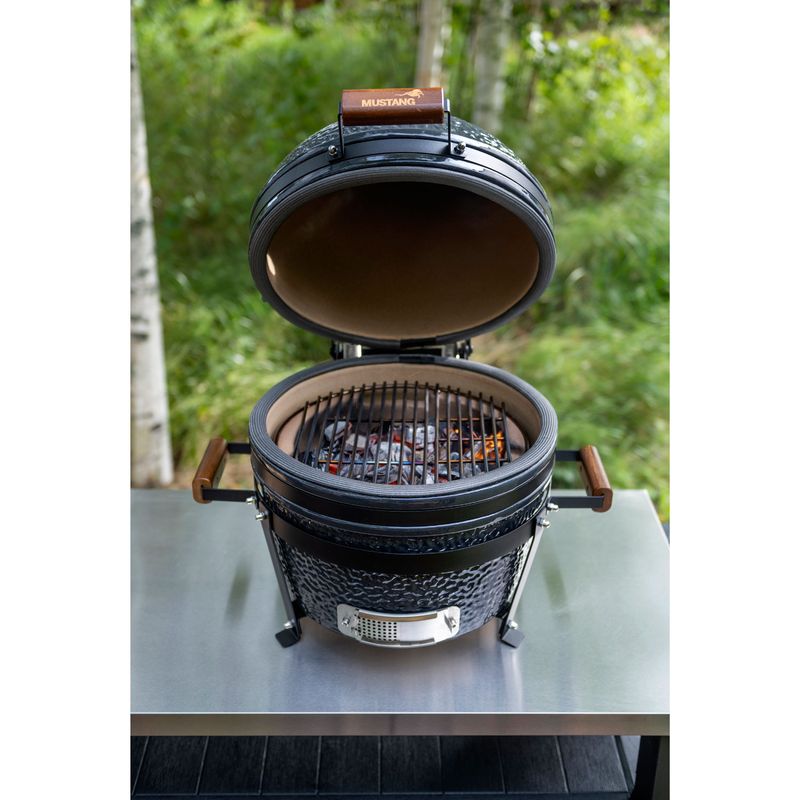 Mustang Kamado S Kolgrill  Hiiligrilli