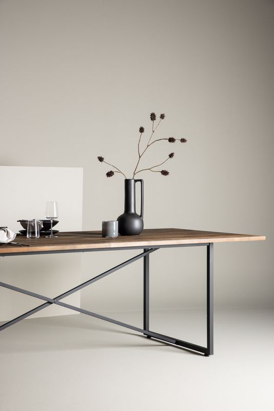 Venture Home Padang Matbord i Teak och Svart Metall