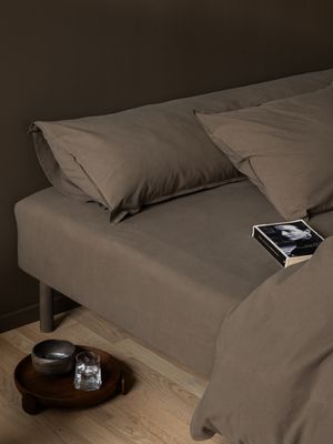 Høie Frøya örngott chokladbrun 50x150 cm