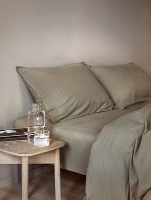 Høie Frøya påslakanset olivgrönt 150x210 cm 2 delar