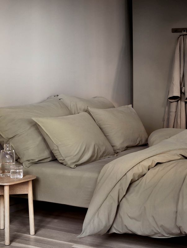 Høie Frøya påslakanset olivgrönt 150x210 cm 2 delar
