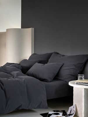 Høie Frøya påslakanset dämpad svart 150x210 cm 2 delar