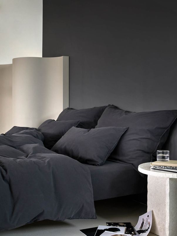 Høie Frøya påslakanset dämpad svart 150x210 cm 2 delar