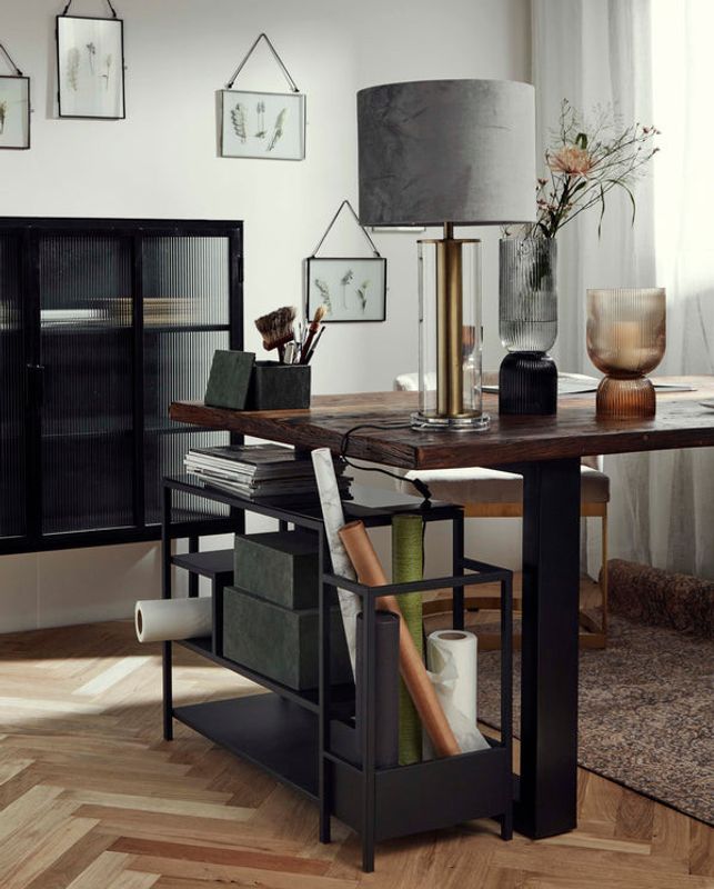 Nordal Järn Skoställ med Svart Hylla