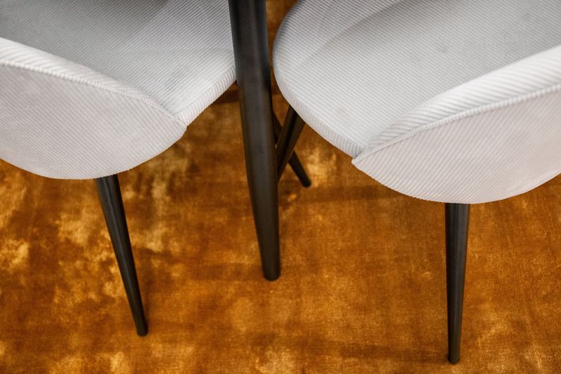 Venture Home Matgrupp Plaza med stolarna Velvet