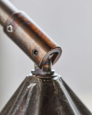 House Doctor Flola Vägglampa Antik brun