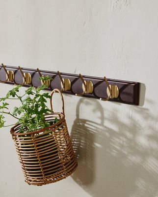 Nordal EDGY Klädhängare, 8 krokar - mörkbrun