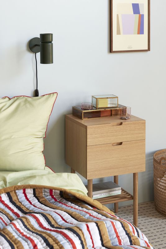 Hübsch Acorn sängbord natur 40 x 35 x H70 cm