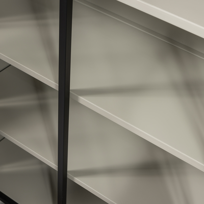 WOOOD EXHIBIT XL vitrinskåp med 2 dörrar i metall - svart