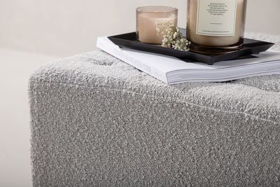 Venture Home Bowie Puff 51 x 32 x 51 Ljusgrå