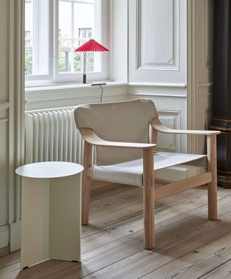 HAY Bernard fåtölj Raw canvas/Oak