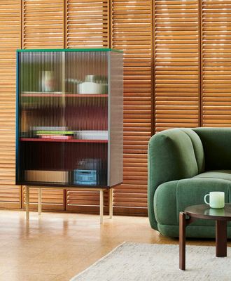 HAY Colour Cabinet vitrinskåp med glasdörrar Multi, 130 cm