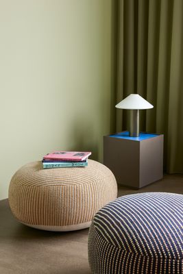 Hübsch Orbit Bordslampa Mörkgrön