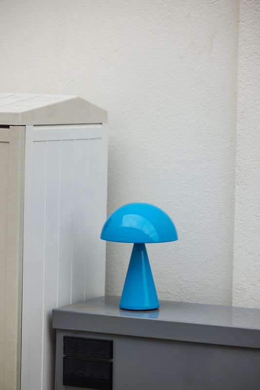 Hübsch Mush Bärbar Lampa Blå