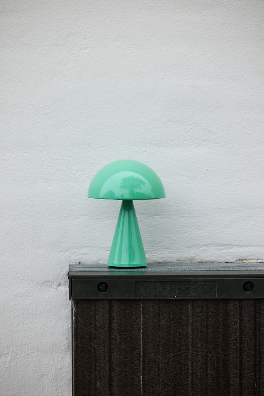 Hübsch Mush Bärbar Lampa Grön