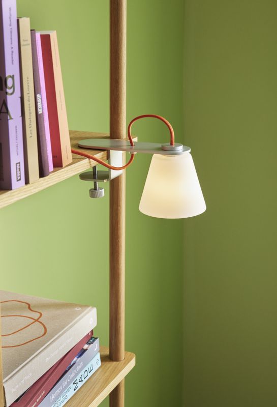 Hübsch Lure Vägglampa Metallisk silver