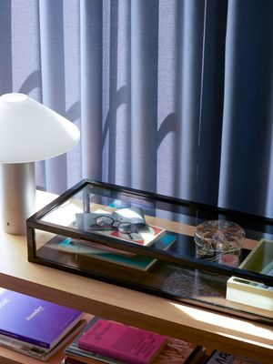 Hübsch Orbit Bordslampa Metallisk silver