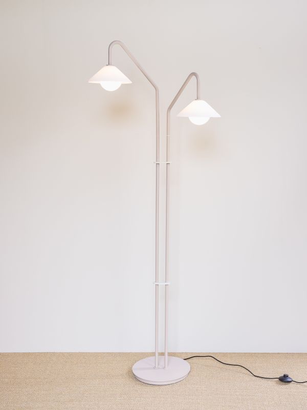 Hübsch Como Golvlampa Beige