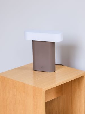 Hübsch Sleek Bordslampa Brun/Ljusgrå