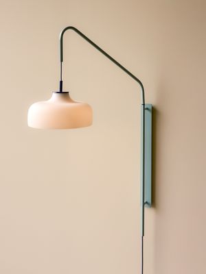 Hübsch Current Vägglampa Ljusblå