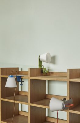 Hübsch Lure Vägglampa Metallisk silver