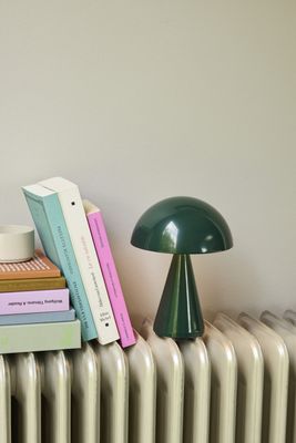 Hübsch Mush Bärbar Lampa Mörkgrön