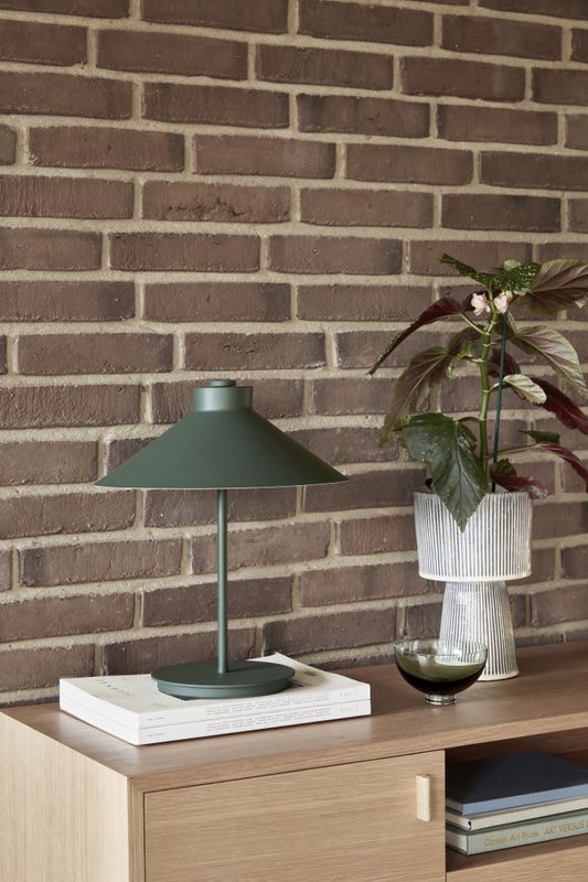 Hübsch Shape Bordslampa Grön