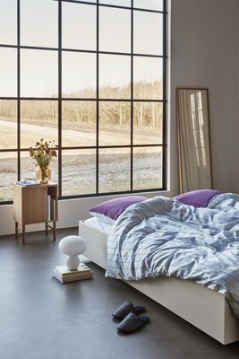 Hübsch Kumu Bordslampa Vit