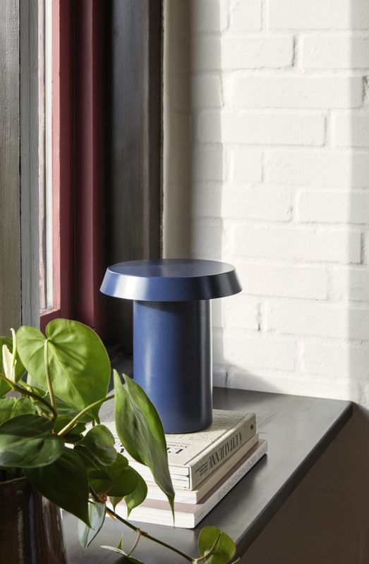 Hübsch Keen Bordslampa Mörkblå