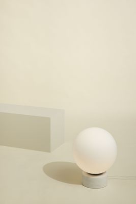 Hübsch Sphere Golvlampa Vit