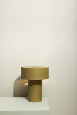 Hübsch Aki Bordslampa Khaki
