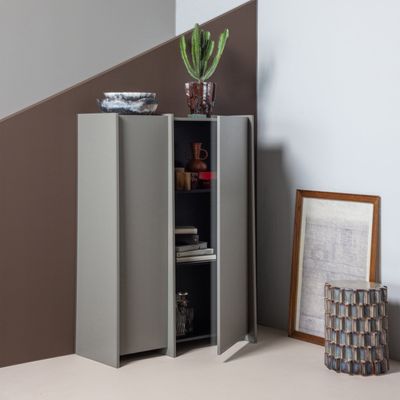 WOOOD BROCK 2-Dörrars Skåp i Askfanér, Varmgrå