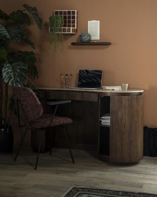 Eleonora Stol Jon med armstöd - Röd Maywood