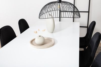 Venture Home Jimmy & Polar Rektangulärt Matbord 195 x 90 Vit + 6 st Matstolar Svart