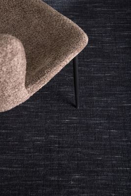 Venture Home Elton Matta - Svart ull, 350x250 cm