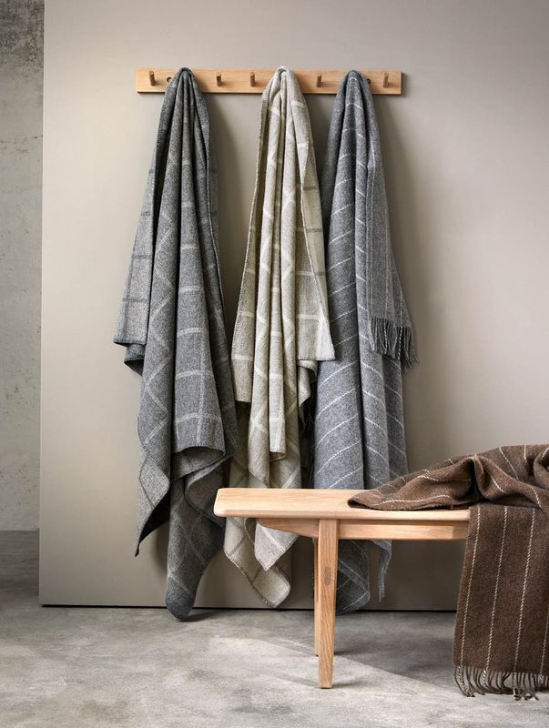 Høie Storebjørn ullpläd naturlig grå 130x200 cm