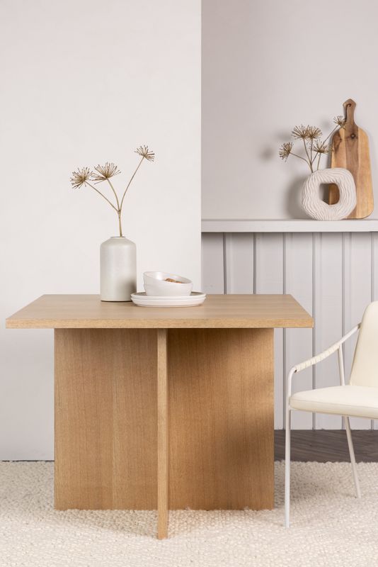 Venture Home Leo Matbord i Ekfärgad MDF