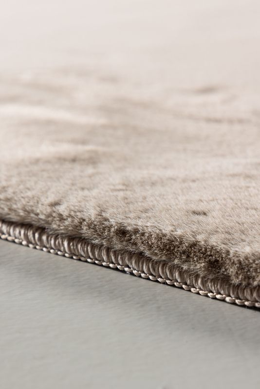 Venture Home Leni Matta