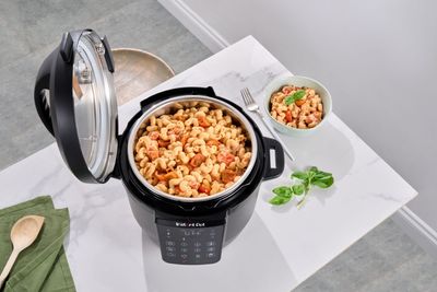 Instant Pot multicooker 5,7 liter, 1000 W