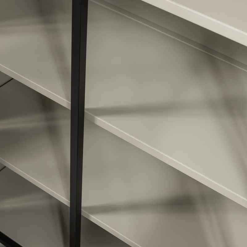 WOOOD Exhibit XL 3-Dörrars Vitrinskåp Metall Svart