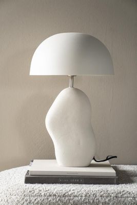 By Boo Aizu - Beige Bordslampa
