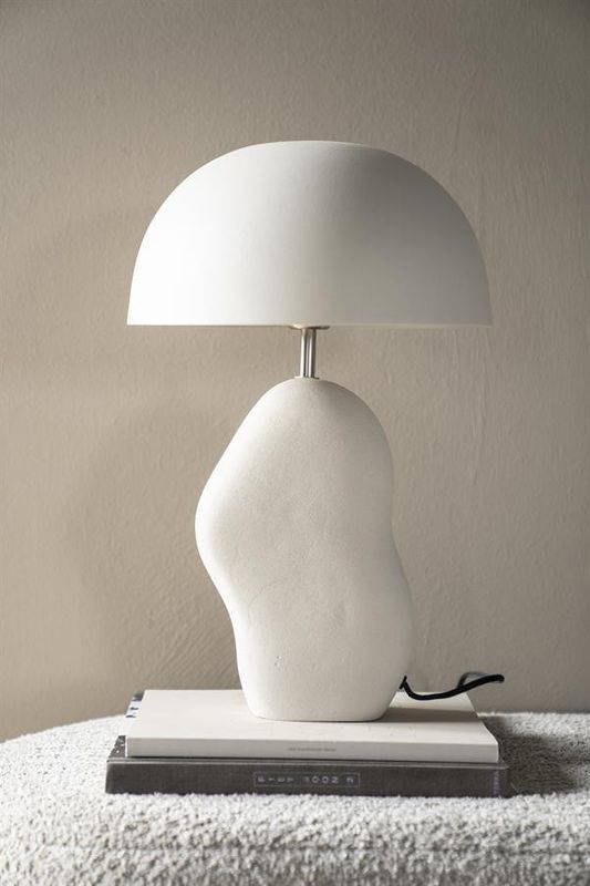 By Boo Aizu - Beige Bordslampa