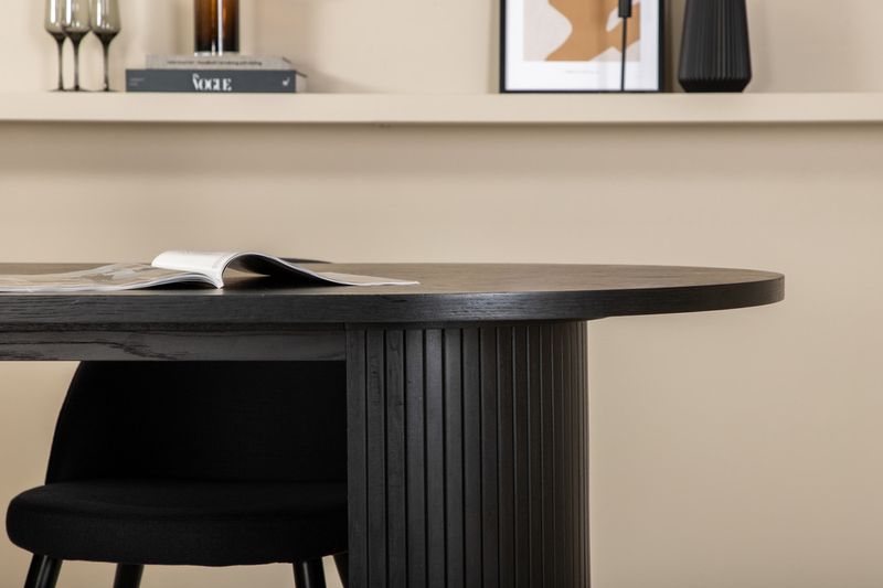 Venture Home Bianca & Velvet Ovalt Matbord 200 x 90 Svart + 4 st Matstolar Svart