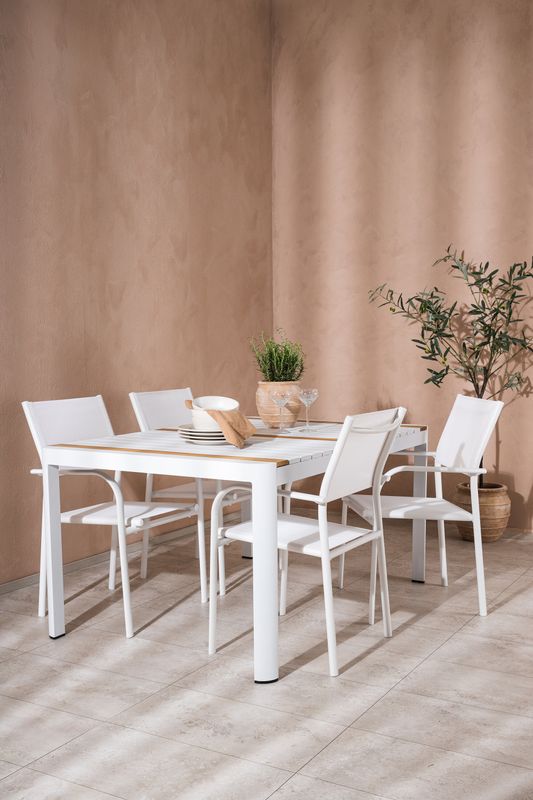 Venture Home Matbordet Togo med Stolarna Santorini