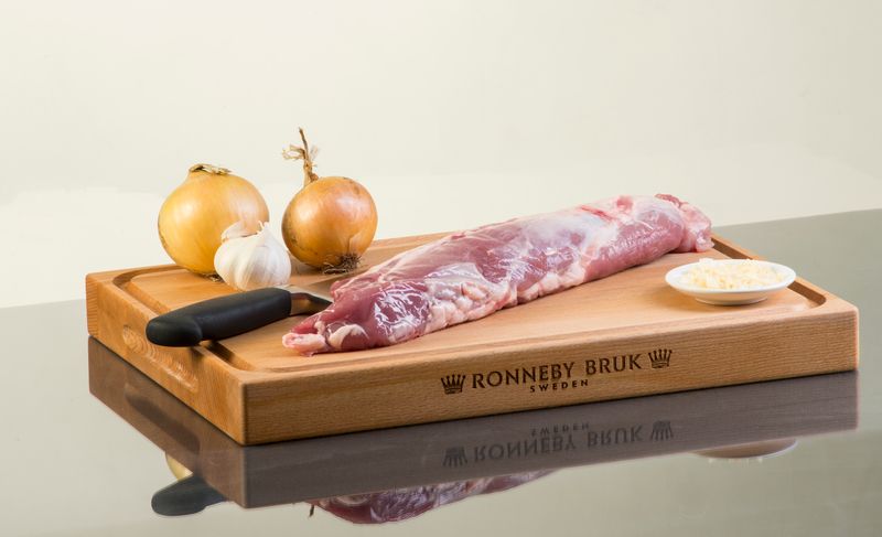 Ronneby Bruk - Skärbräda i Oljad Bok 38x52x4 cm Köttsaft ränna