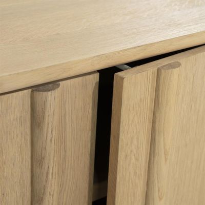 Eleonora TV-bänk Jake med 6 dörrar - Naturlig Ek