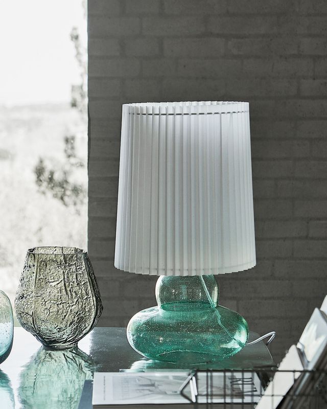 House Doctor Ribe Bordslampa med Grön Bas